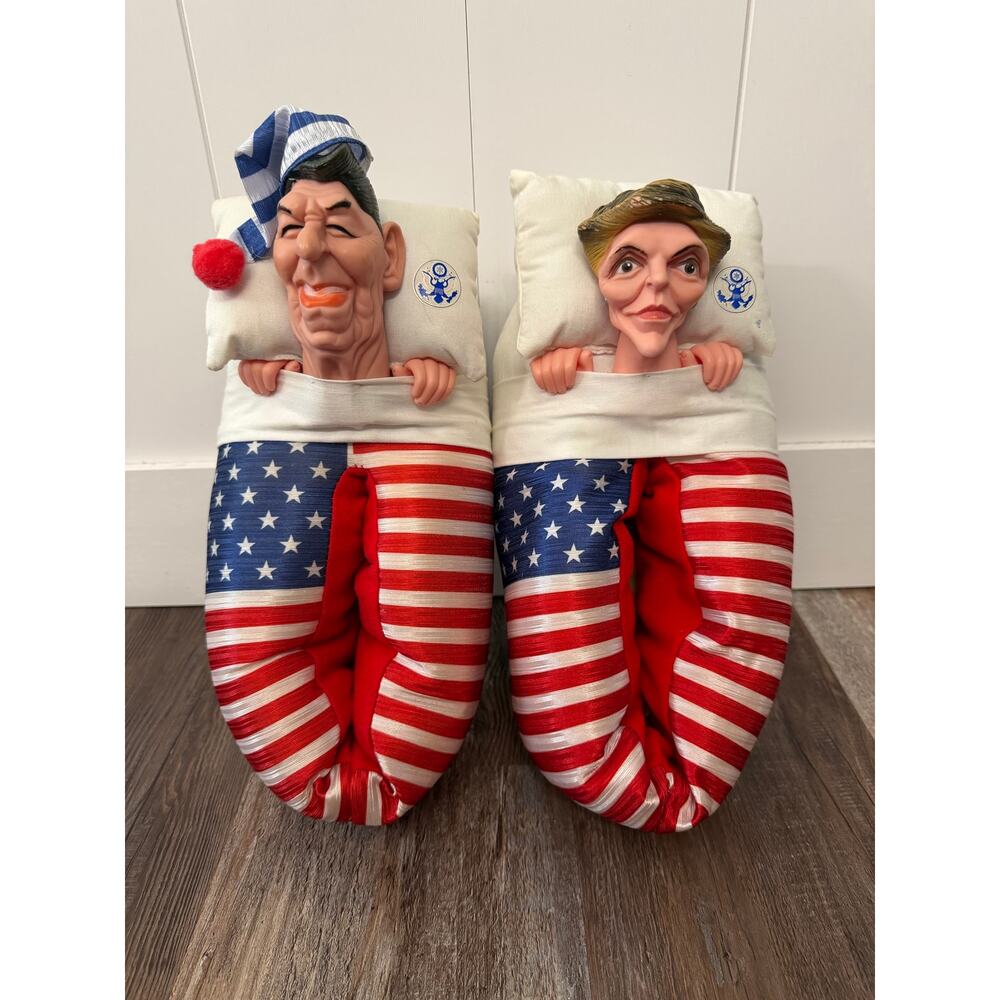 Ronald and Nancy Reagan VINTAGE "Presidential" slippers 1988 SIZE LARGE EEUC
